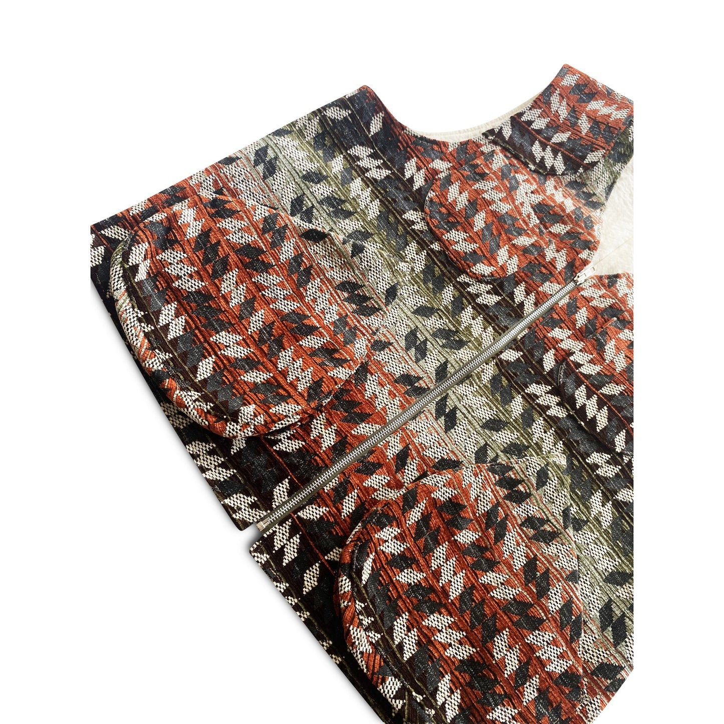 VST01 – Tapestry Vest (one size)